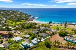 Poipu 1940s Beach Cottage | Outdoor Showers
